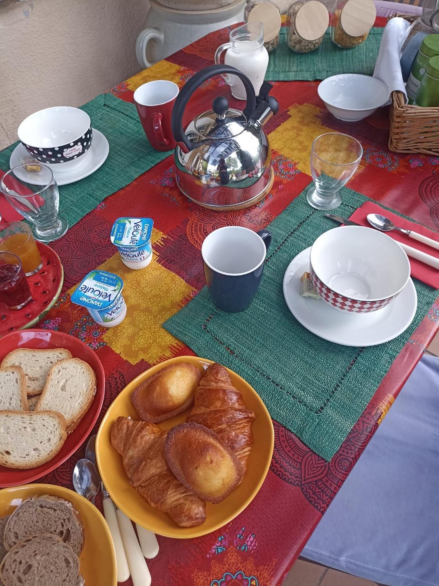 Le Fer En Ceze Bed & Breakfast Sabran Екстериор снимка